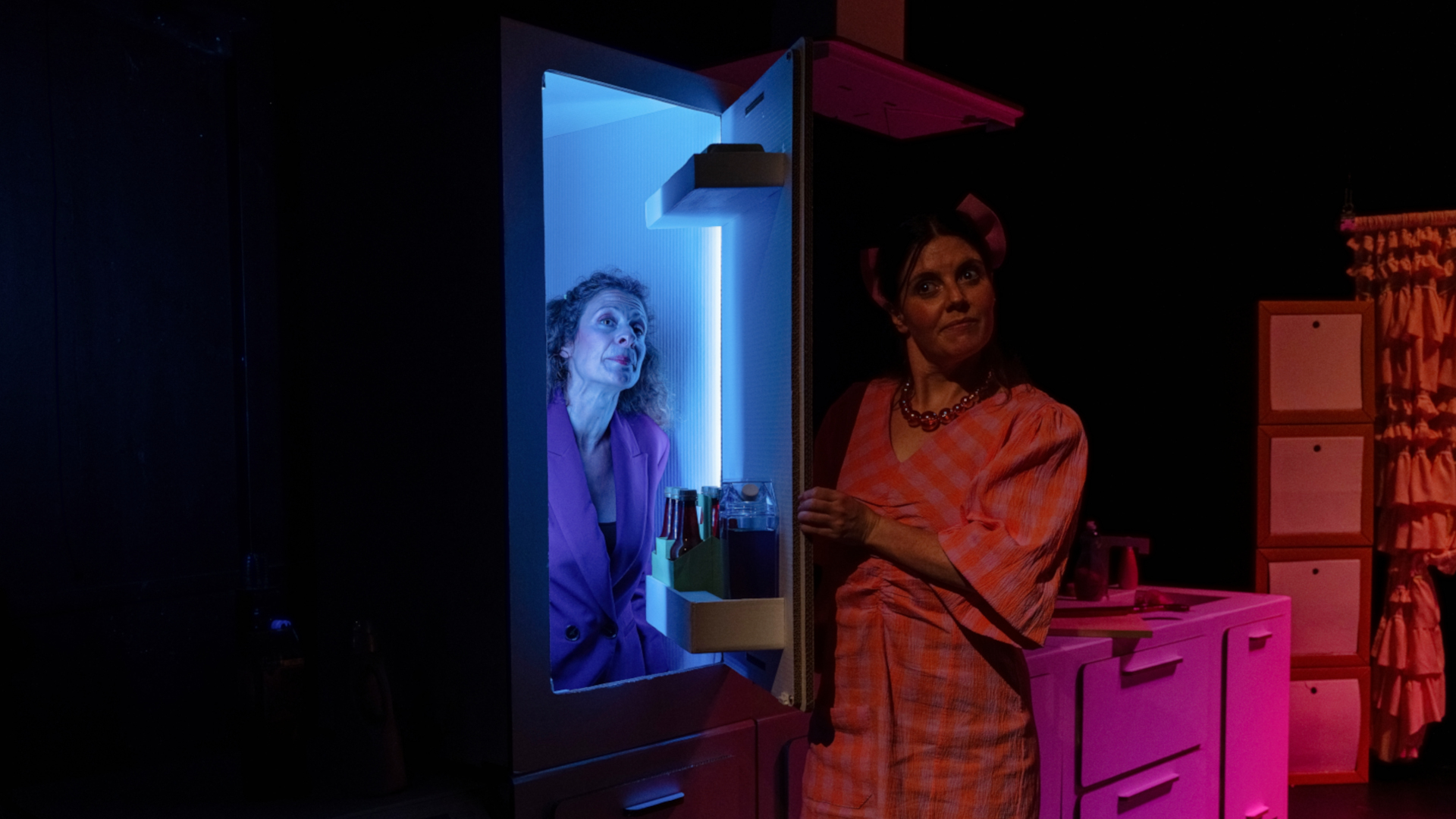 https://www.kollektorbase.net/files/gimgs/th-50_NORA - Breaking the dollhouse_1100.jpg